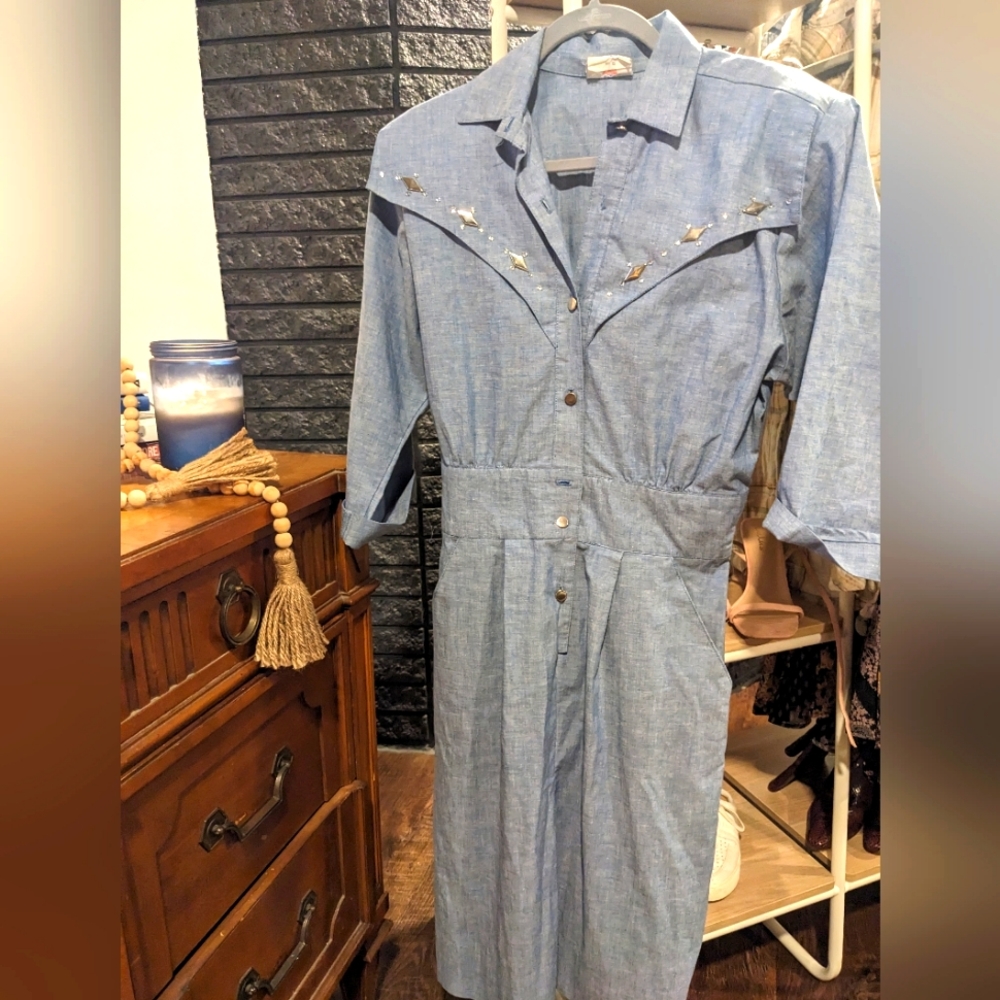 Vintage jean dress!
